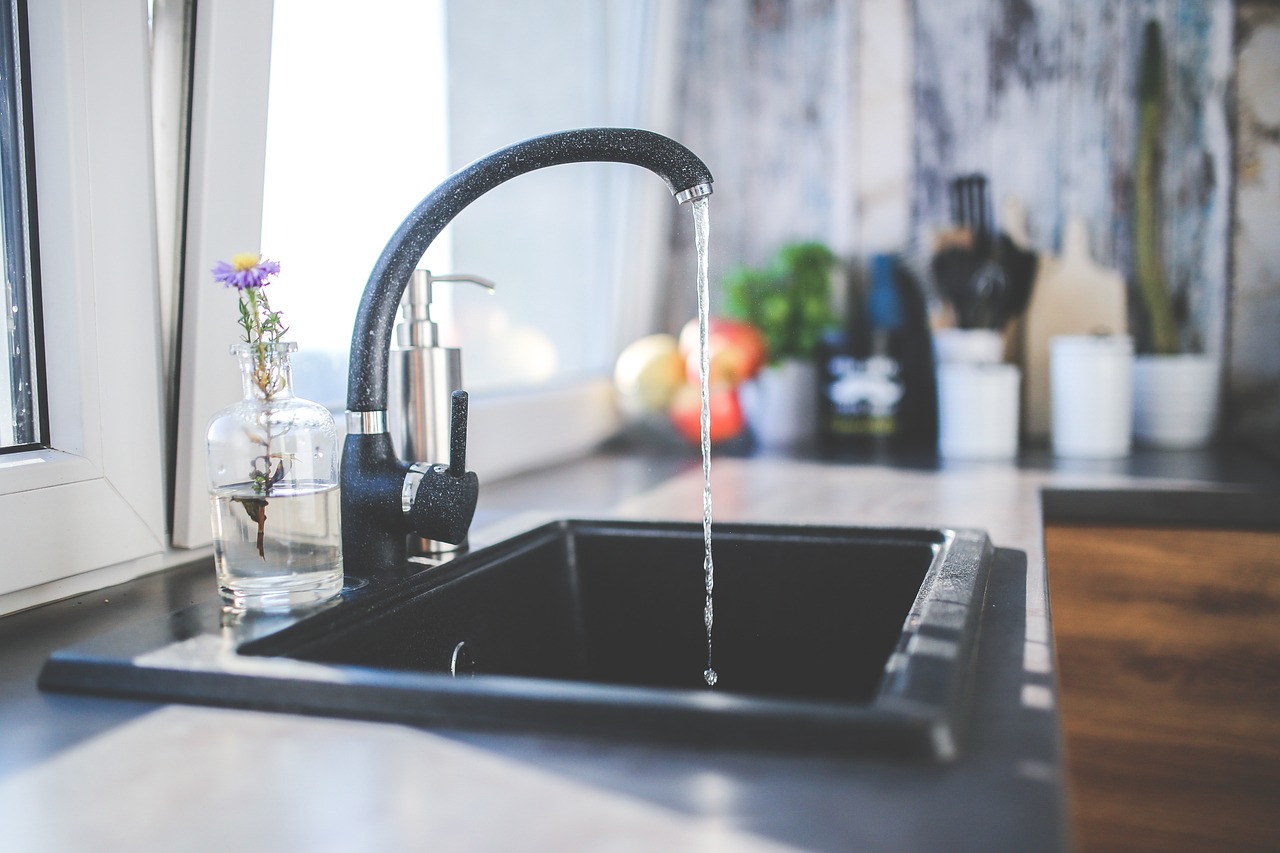 découvrez comment réparer un robinet qui fuit efficacement et éviter le gaspillage d'eau grâce à nos conseils pratiques.