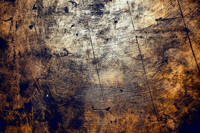 Quelle technique utiliser pour obtenir un effet peinture vieilli sur un meuble ?