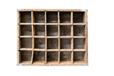 Comment fabriquer une étagère murale en bois avec des outils basiques ?